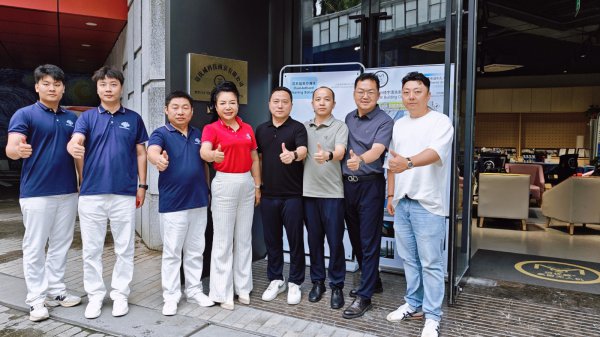 From "Spider-Man" to "Spider-Man": Xue Rong, Party Secretary of Zhengzhou Yuanfang Group, and his delegation visited Myovi Technology