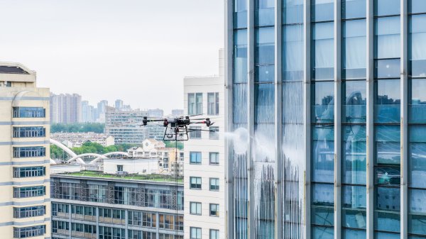 Green Cleaning, Efficient Operation: Kunshan Guochuang Group Curtain Wall Cleaning Project Successfully Completed