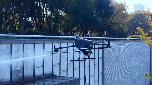 Breakthrough: MYUAV M400X Drone Revolutionizes Autonomous High-altitude Cleaning